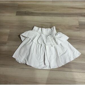 white ruffled xs shein skirt